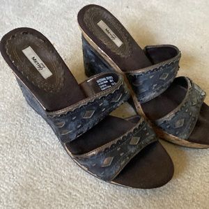 Metro 7 Madonna Platform Wedge
